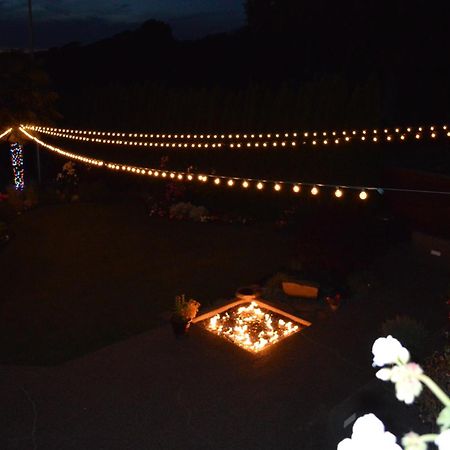 1-Bedroom Seaview Guesthouse On Seattle Luxury Estate With Views Of Olympic Mountains Kültér fotó