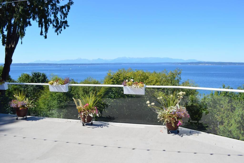 1-Bedroom Seaview Guesthouse On Seattle Luxury Estate With Views Of Olympic Mountains Kültér fotó