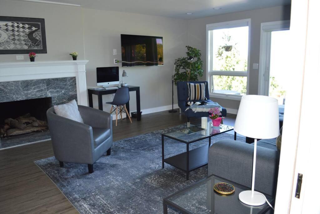 1-Bedroom Seaview Guesthouse On Seattle Luxury Estate With Views Of Olympic Mountains Kültér fotó